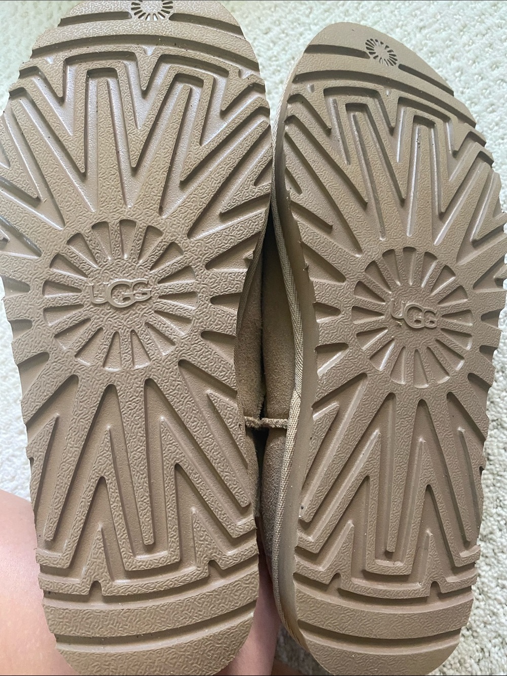 UGG Tan Suede Shearling Classic  Slipper, women’s 9 - Picture 3 of 5